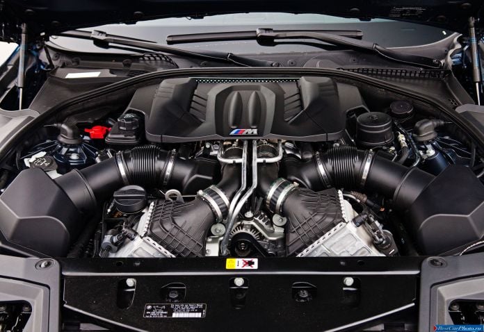 2013 BMW 5-series M Sedan US Version - фотография 56 из 67 2013 BMW 5-series M Sedan US Version - фотография 56 из 67