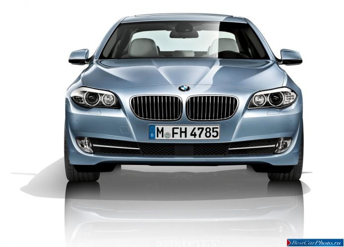 2013 BMW 5-series Sedan ActiveHybrid - фотография 4 из 143