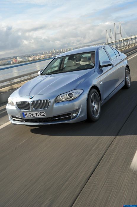 2013 BMW 5-series Sedan ActiveHybrid - фотография 20 из 143 2013 BMW 5-series Sedan ActiveHybrid - фотография 20 из 143
