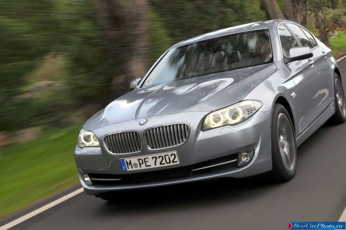 2013 BMW 5-series Sedan ActiveHybrid - фотография 42 из 143