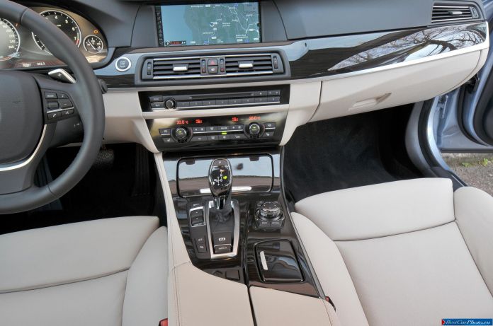2013 BMW 5-series Sedan ActiveHybrid - фотография 81 из 143 2013 BMW 5-series Sedan ActiveHybrid - фотография 81 из 143