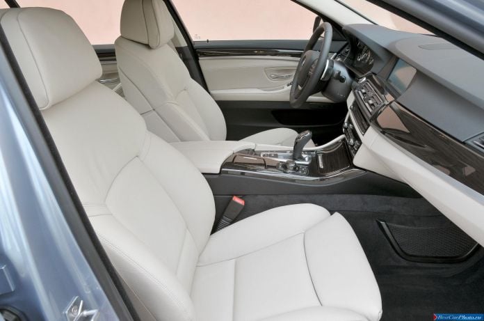 2013 BMW 5-series Sedan ActiveHybrid - фотография 97 из 143