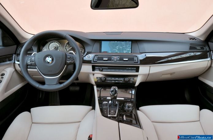 2013 BMW 5-series Sedan ActiveHybrid - фотография 121 из 143 2013 BMW 5-series Sedan ActiveHybrid - фотография 121 из 143