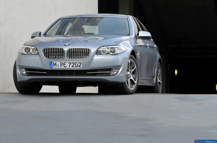 2013 BMW 5-series Sedan ActiveHybrid - фотография 128 из 143 2013 BMW 5-series Sedan ActiveHybrid - фотография 128 из 143