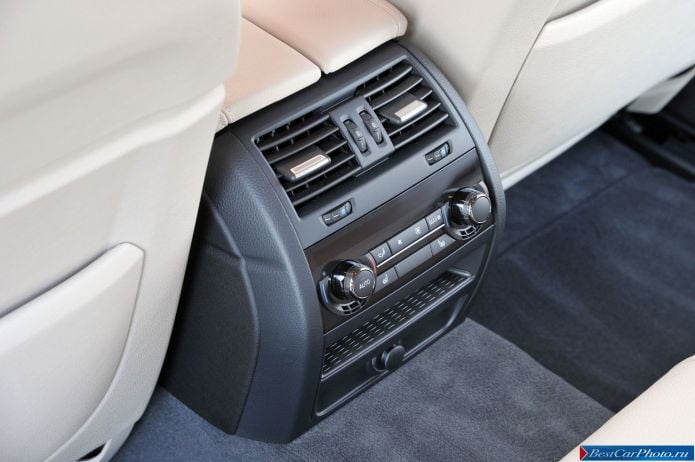 2013 BMW 5-series Sedan ActiveHybrid - фотография 136 из 143 2013 BMW 5-series Sedan ActiveHybrid - фотография 136 из 143