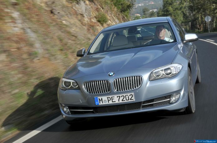 2013 BMW 5-series Sedan ActiveHybrid - фотография 143 из 143