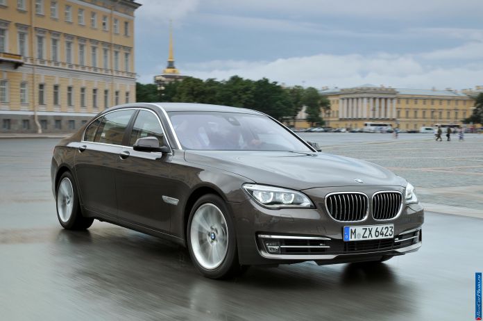 2013 BMW 7-series - фотография 2 из 190 2013 BMW 7-series - фотография 2 из 190