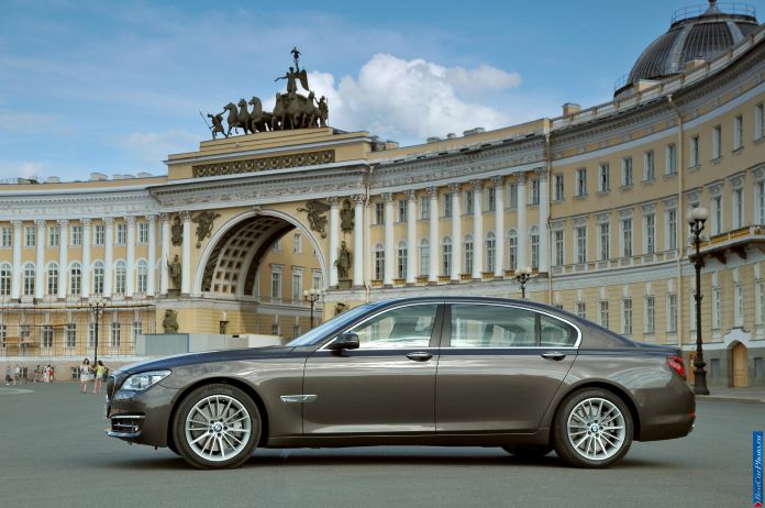 2013 BMW 7-series - фотография 20 из 190 2013 BMW 7-series - фотография 20 из 190