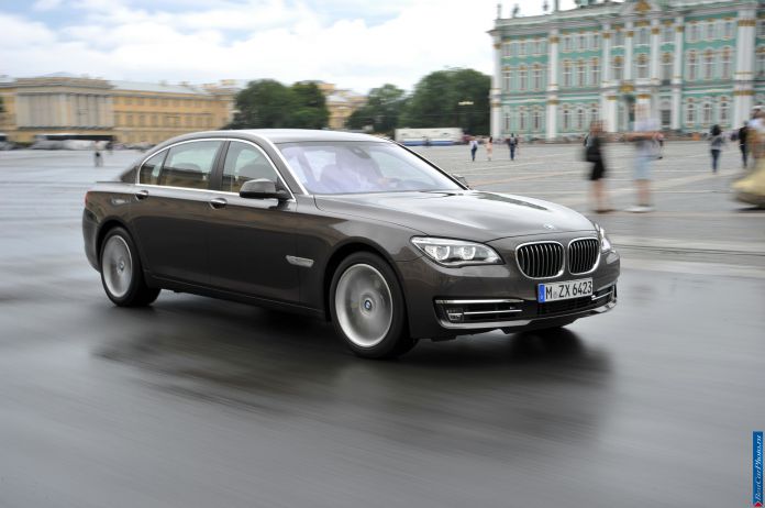 2013 BMW 7-series - фотография 23 из 190 2013 BMW 7-series - фотография 23 из 190
