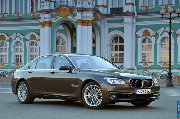 2013 BMW 7-series - фотография 24 из 190 2013 BMW 7-series - фотография 24 из 190
