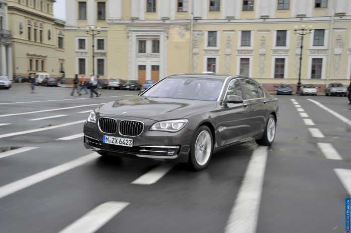 2013 BMW 7-series - фотография 30 из 190 2013 BMW 7-series - фотография 30 из 190
