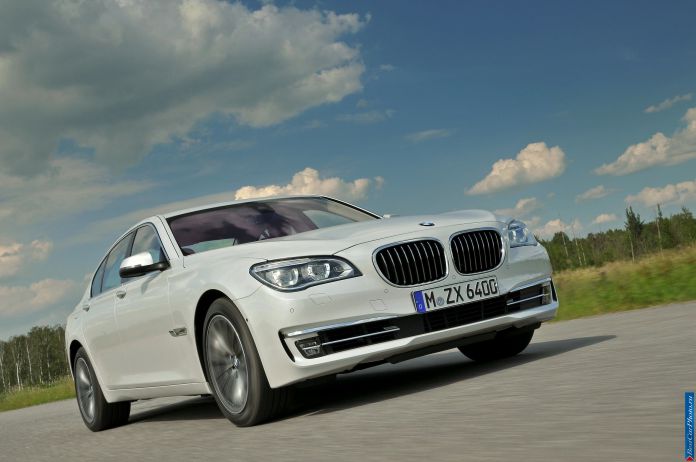 2013 BMW 7-series - фотография 34 из 190 2013 BMW 7-series - фотография 34 из 190