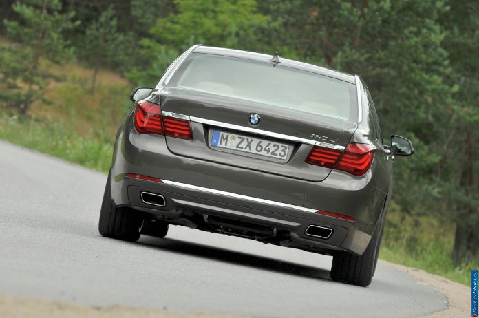 2013 BMW 7-series - фотография 46 из 190 2013 BMW 7-series - фотография 46 из 190