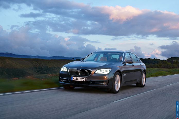 2013 BMW 7-series - фотография 73 из 190 2013 BMW 7-series - фотография 73 из 190