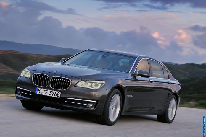 2013 BMW 7-series - фотография 76 из 190 2013 BMW 7-series - фотография 76 из 190