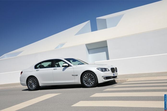 2013 BMW 7-series - фотография 84 из 190 2013 BMW 7-series - фотография 84 из 190