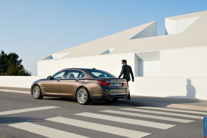 2013 BMW 7-series - фотография 93 из 190 2013 BMW 7-series - фотография 93 из 190