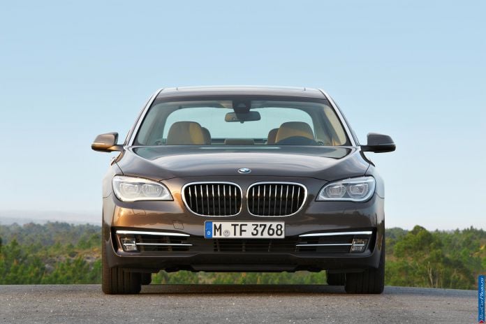 2013 BMW 7-series - фотография 102 из 190 2013 BMW 7-series - фотография 102 из 190