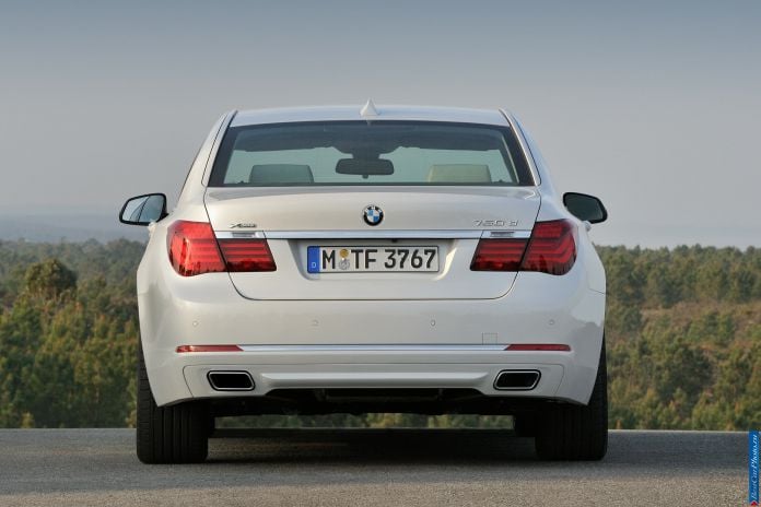 2013 BMW 7-series - фотография 105 из 190 2013 BMW 7-series - фотография 105 из 190