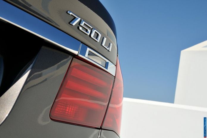 2013 BMW 7-series - фотография 127 из 190 2013 BMW 7-series - фотография 127 из 190