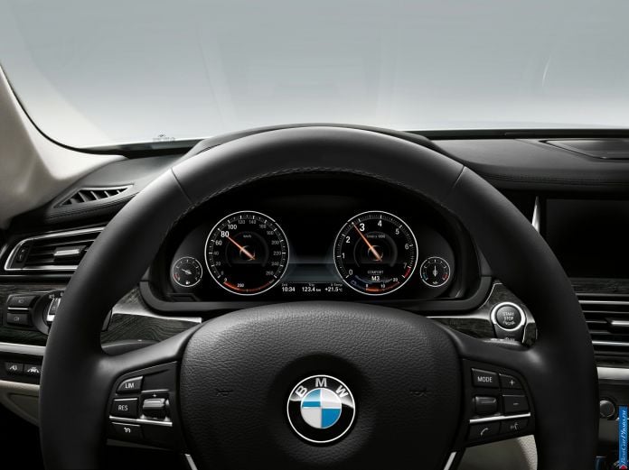 2013 BMW 7-series - фотография 159 из 190 2013 BMW 7-series - фотография 159 из 190