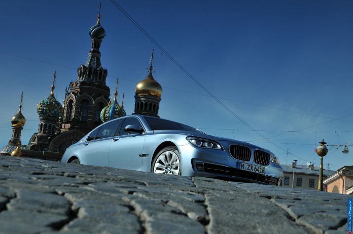 2013 BMW 7-series ActiveHybrid - фотография 5 из 35