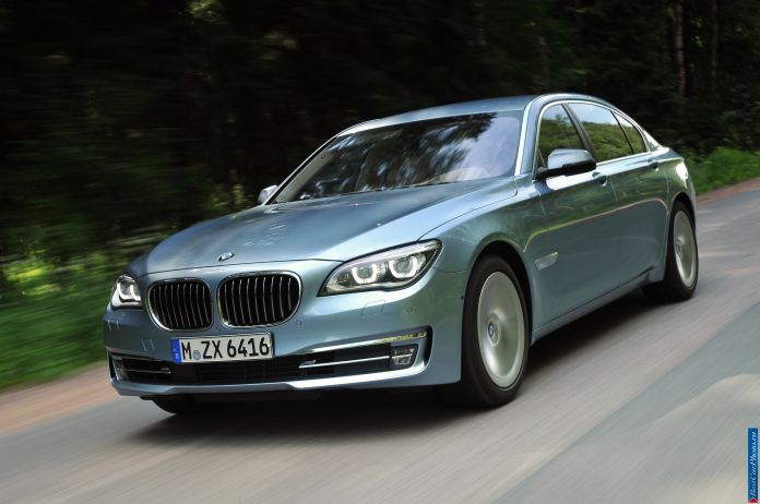 2013 BMW 7-series ActiveHybrid - фотография 16 из 35 2013 BMW 7-series ActiveHybrid - фотография 16 из 35