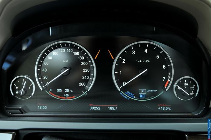 2013 BMW 7-series ActiveHybrid - фотография 33 из 35