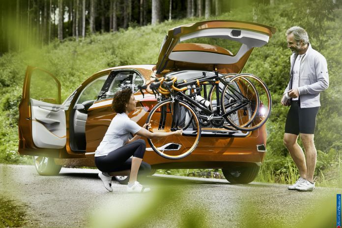 2013 BMW Active Tourer Outdoor Concept - фотография 13 из 27