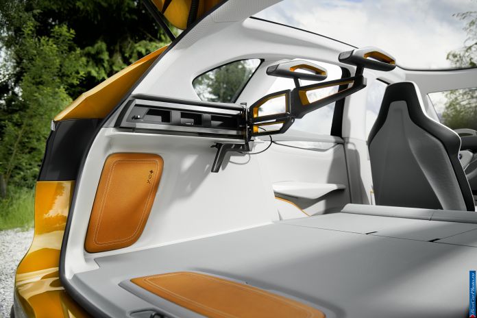2013 BMW Active Tourer Outdoor Concept - фотография 25 из 27