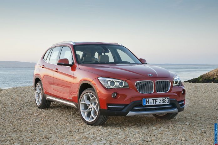 2013 BMW X1 - фотография 1 из 98 2013 BMW X1 - фотография 1 из 98