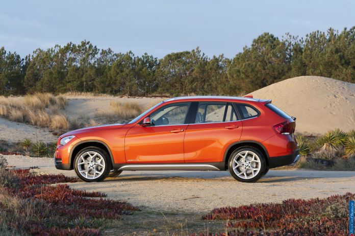 2013 BMW X1 - фотография 23 из 98 2013 BMW X1 - фотография 23 из 98