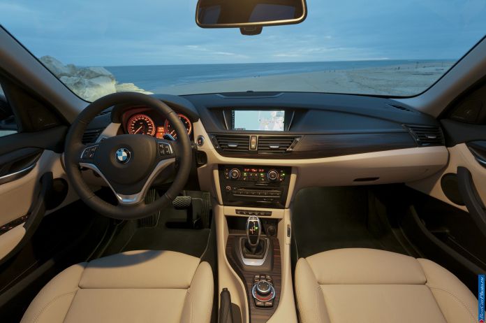 2013 BMW X1 - фотография 83 из 98 2013 BMW X1 - фотография 83 из 98