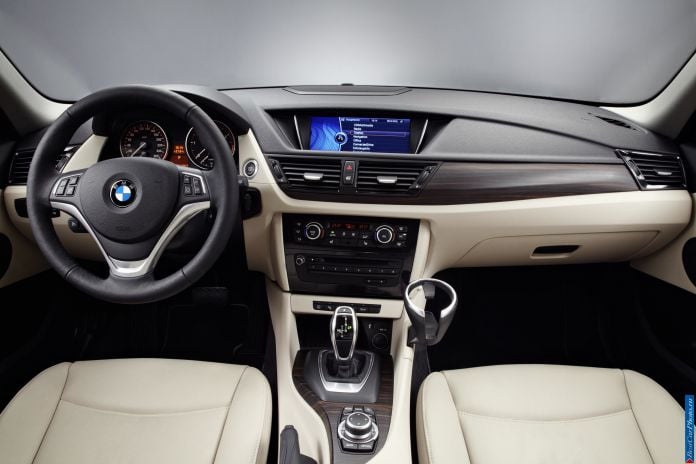 2013 BMW X1 - фотография 88 из 98