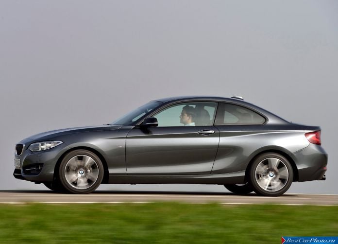 2014 BMW 2-Series Coupe - фотография 14 из 48