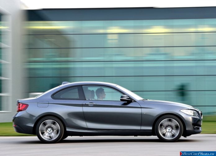 2014 BMW 2-Series Coupe - фотография 15 из 48