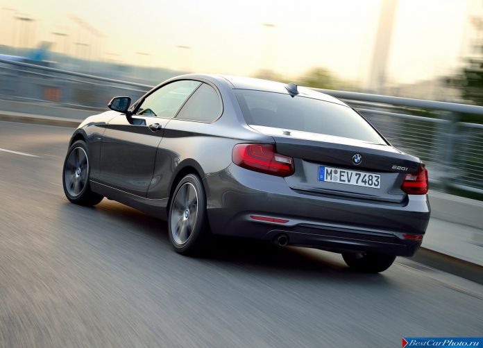 2014 BMW 2-Series Coupe - фотография 23 из 48 2014 BMW 2-Series Coupe - фотография 23 из 48