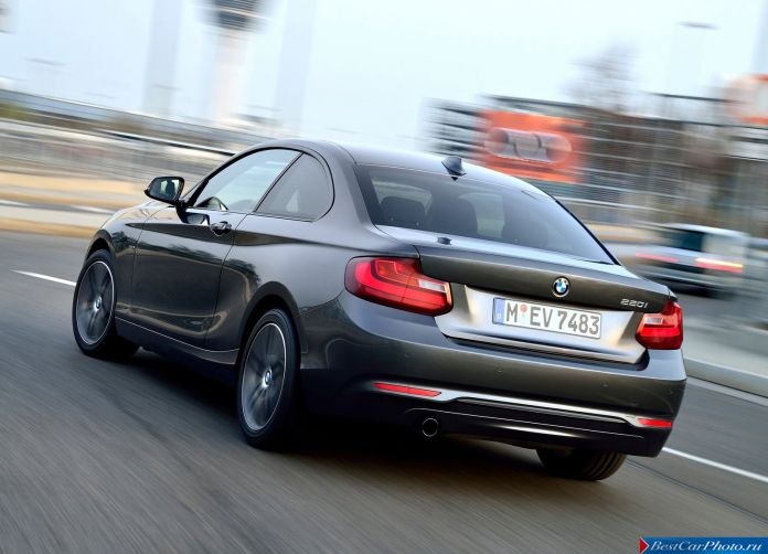 2014 BMW 2-Series Coupe - фотография 26 из 48