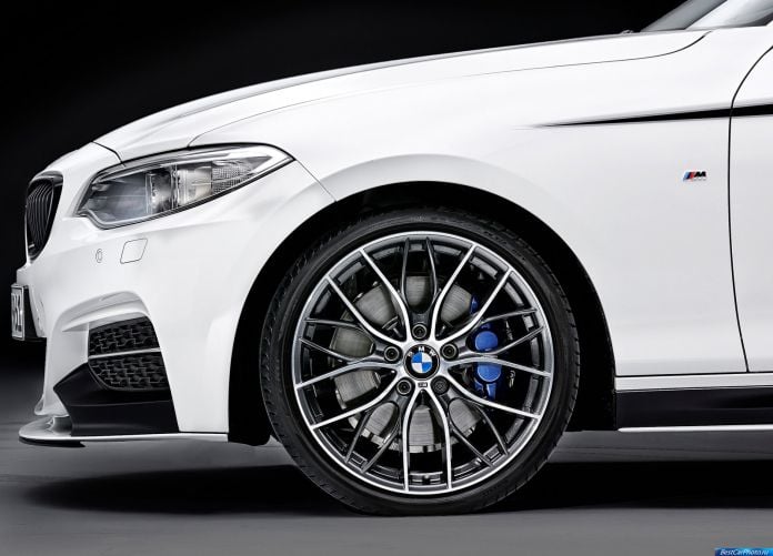 2014 BMW 2-Series Coupe with M Performance Parts - фотография 10 из 16 2014 BMW 2-Series Coupe with M Performance Parts - фотография 10 из 16
