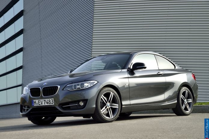2014 BMW 220d Coupe - фотография 2 из 6