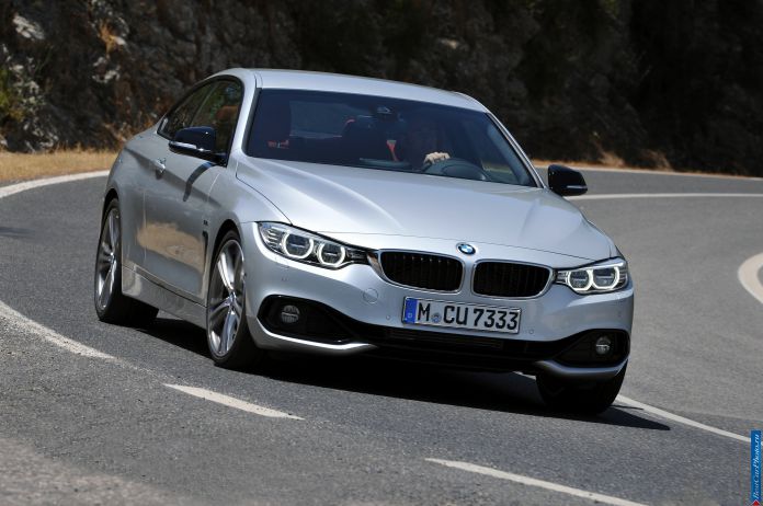 2014 BMW 435i Coupe - фотография 3 из 113