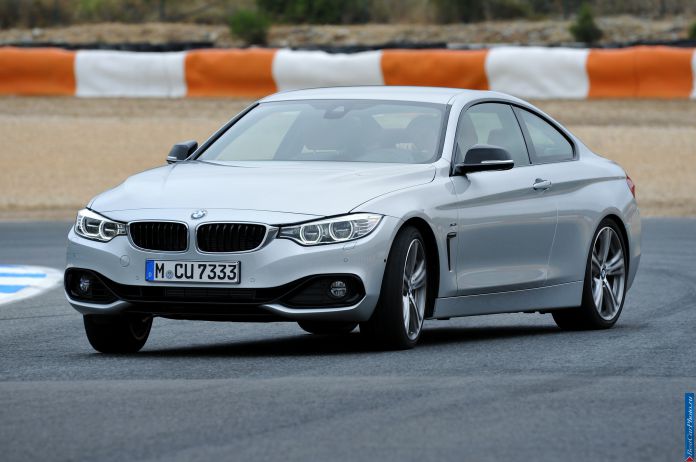2014 BMW 435i Coupe - фотография 12 из 113 2014 BMW 435i Coupe - фотография 12 из 113