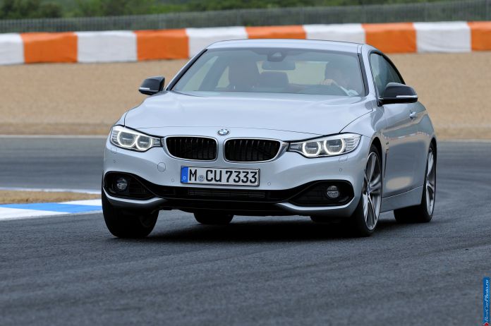 2014 BMW 435i Coupe - фотография 14 из 113 2014 BMW 435i Coupe - фотография 14 из 113