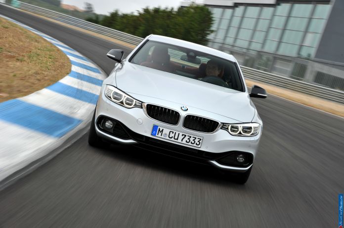 2014 BMW 435i Coupe - фотография 20 из 113
