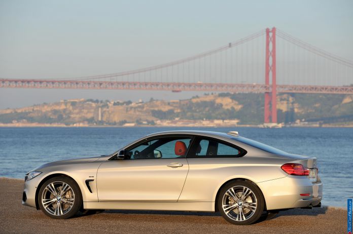 2014 BMW 435i Coupe - фотография 79 из 113