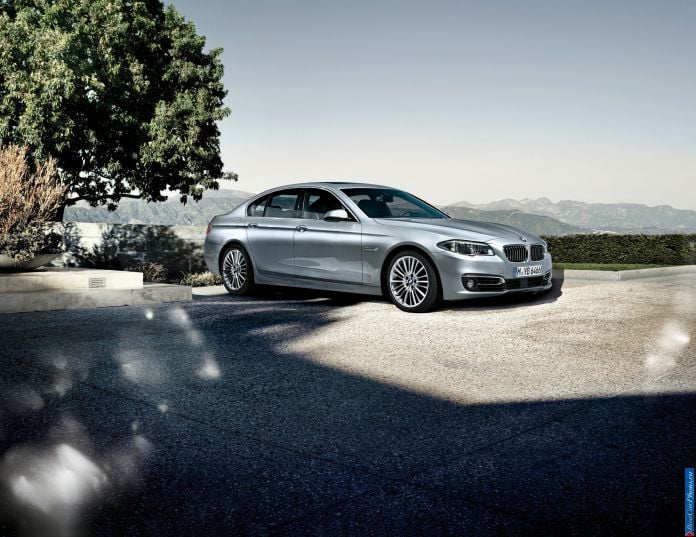 2014 BMW 5-series - фотография 7 из 55