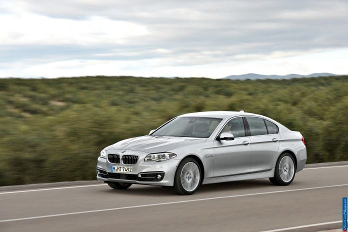 2014 BMW 5-series - фотография 14 из 55