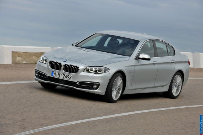 2014 BMW 5-series - фотография 15 из 55