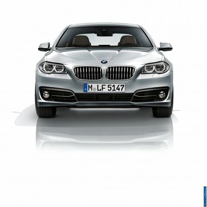 2014 BMW 5-series - фотография 28 из 55 2014 BMW 5-series - фотография 28 из 55