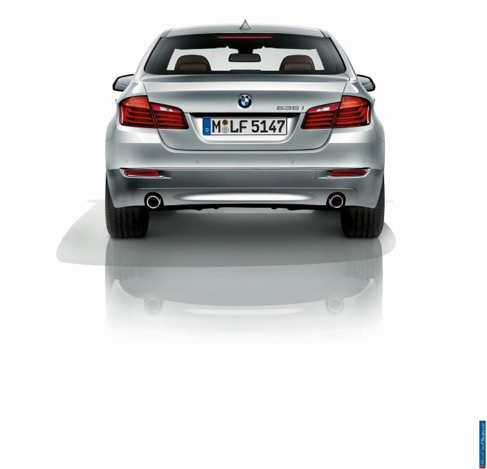 2014 BMW 5-series - фотография 29 из 55 2014 BMW 5-series - фотография 29 из 55